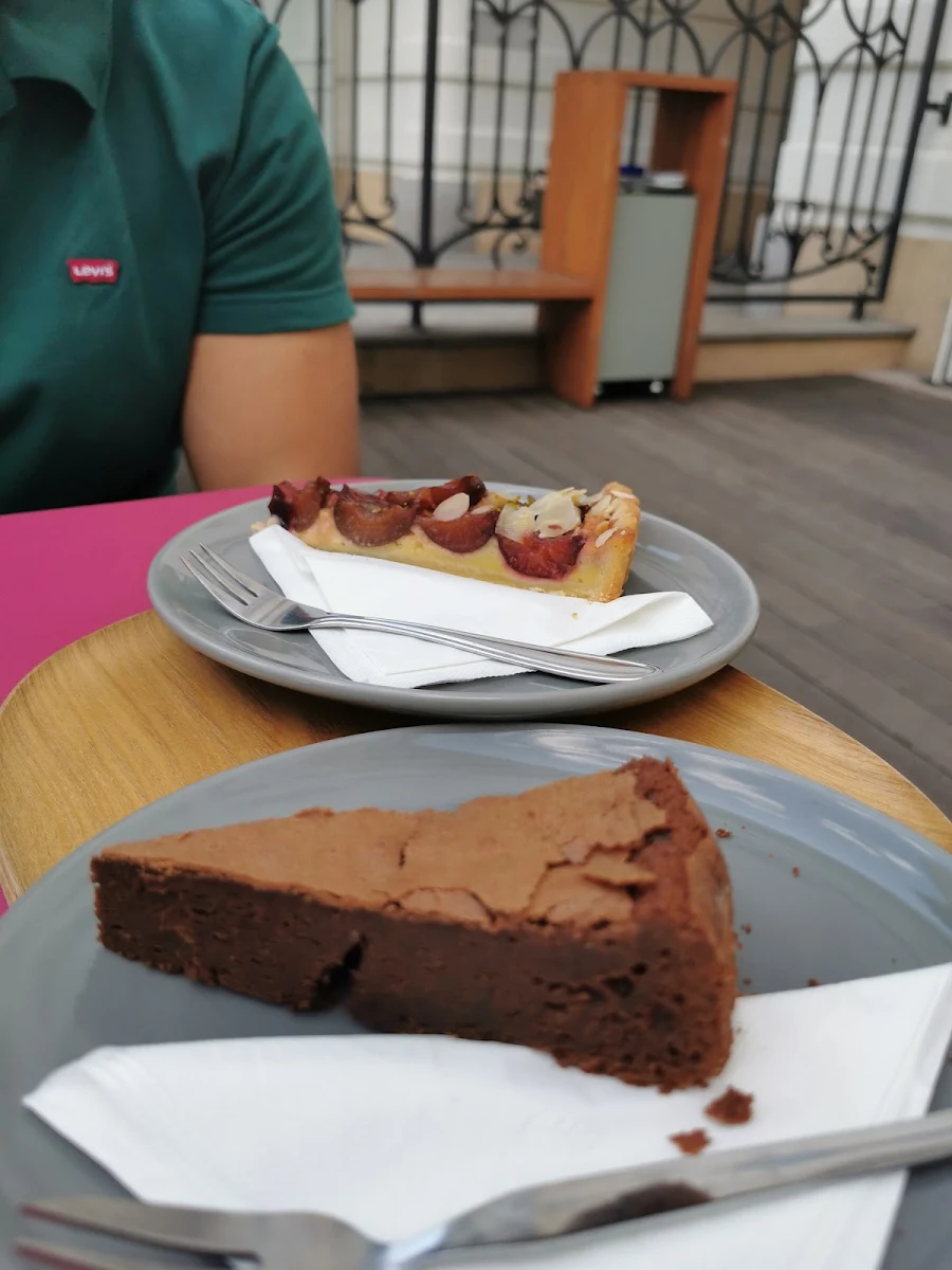 Cakes