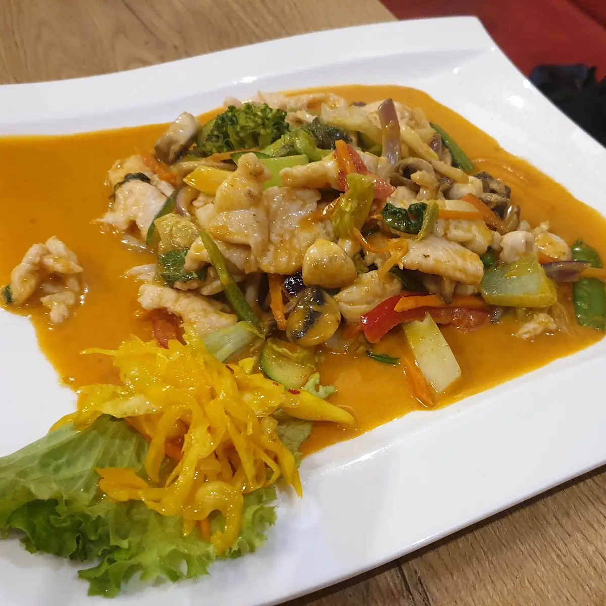 Huhn Mit Roten Curry