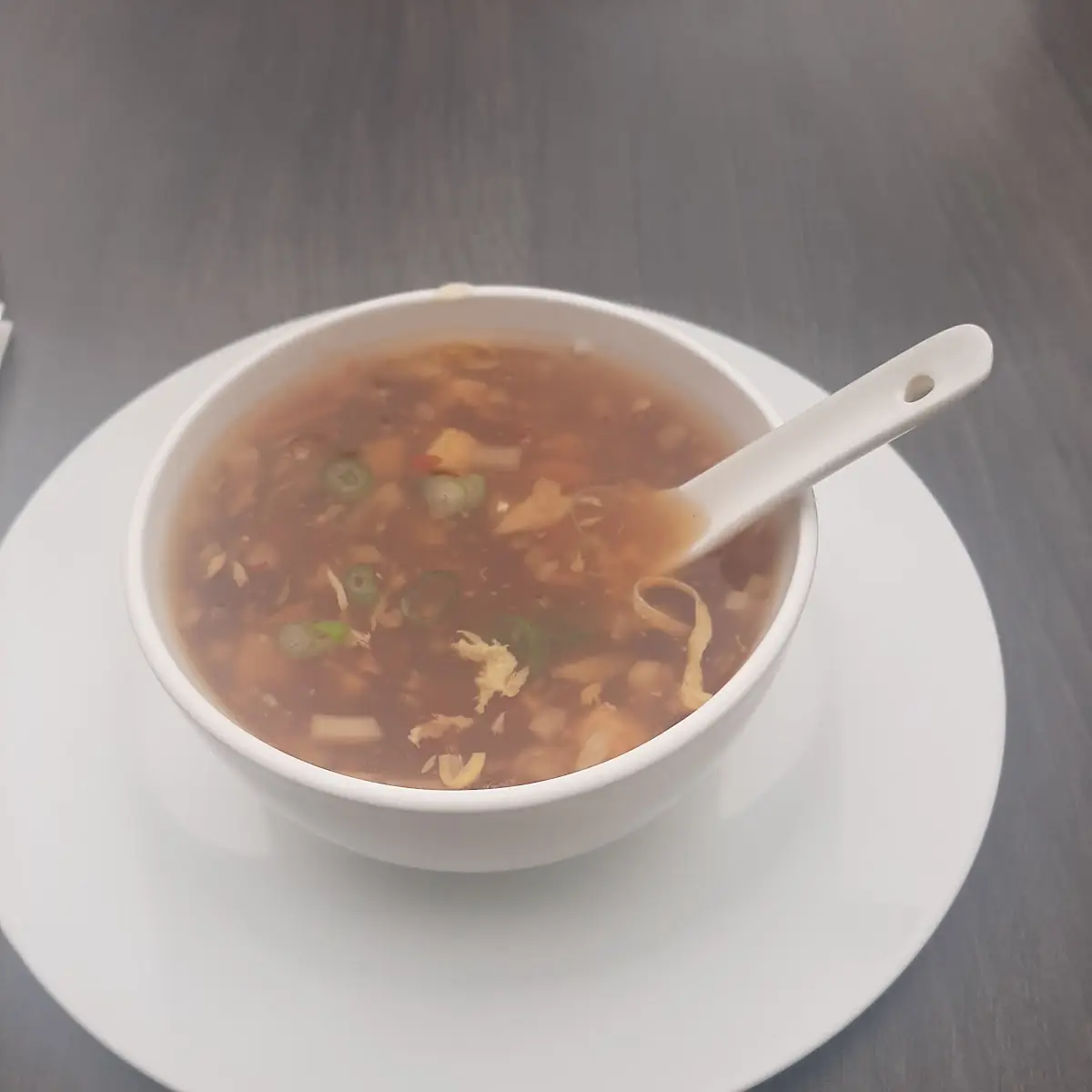 Pikant Säuerliche Suppe