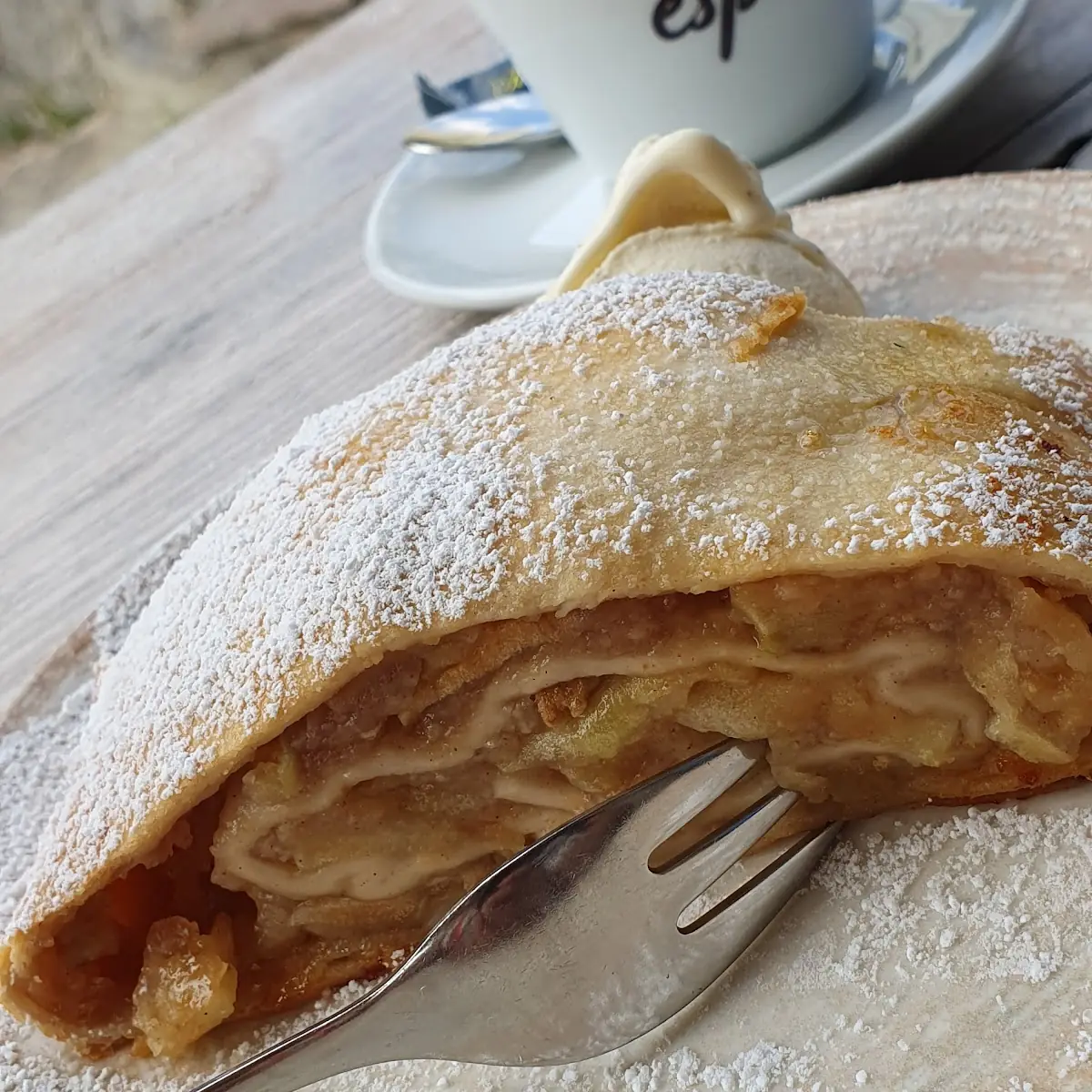 Apfelstrudel