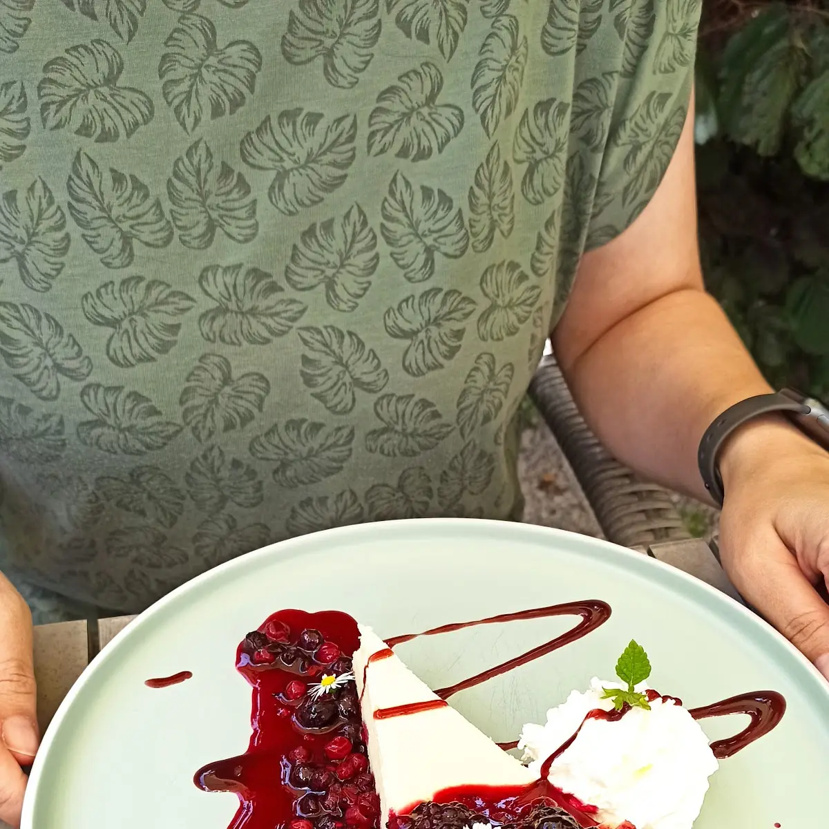 Käsekuchen Mit Beerenragout