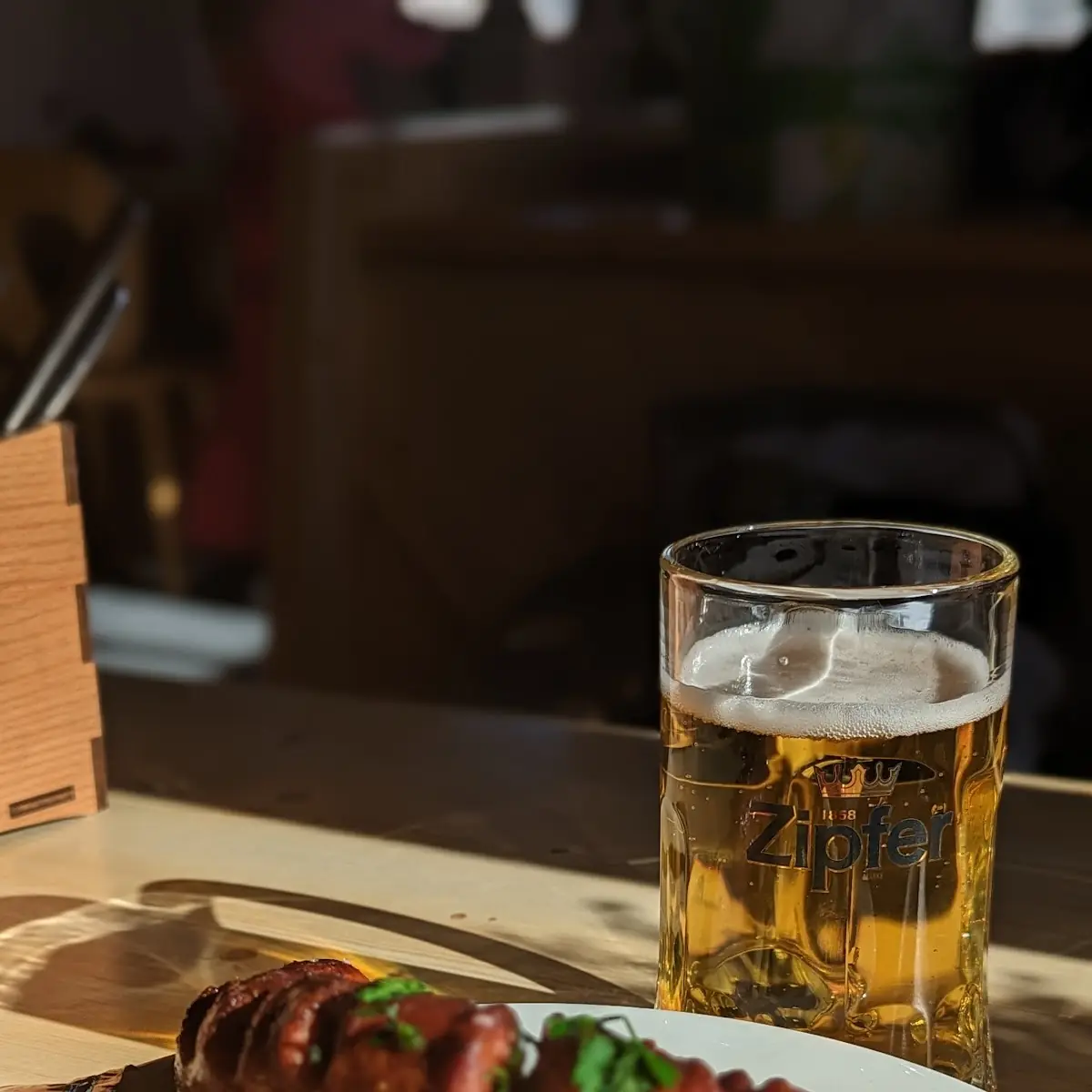 Bratwurst Bier Pommes Frites