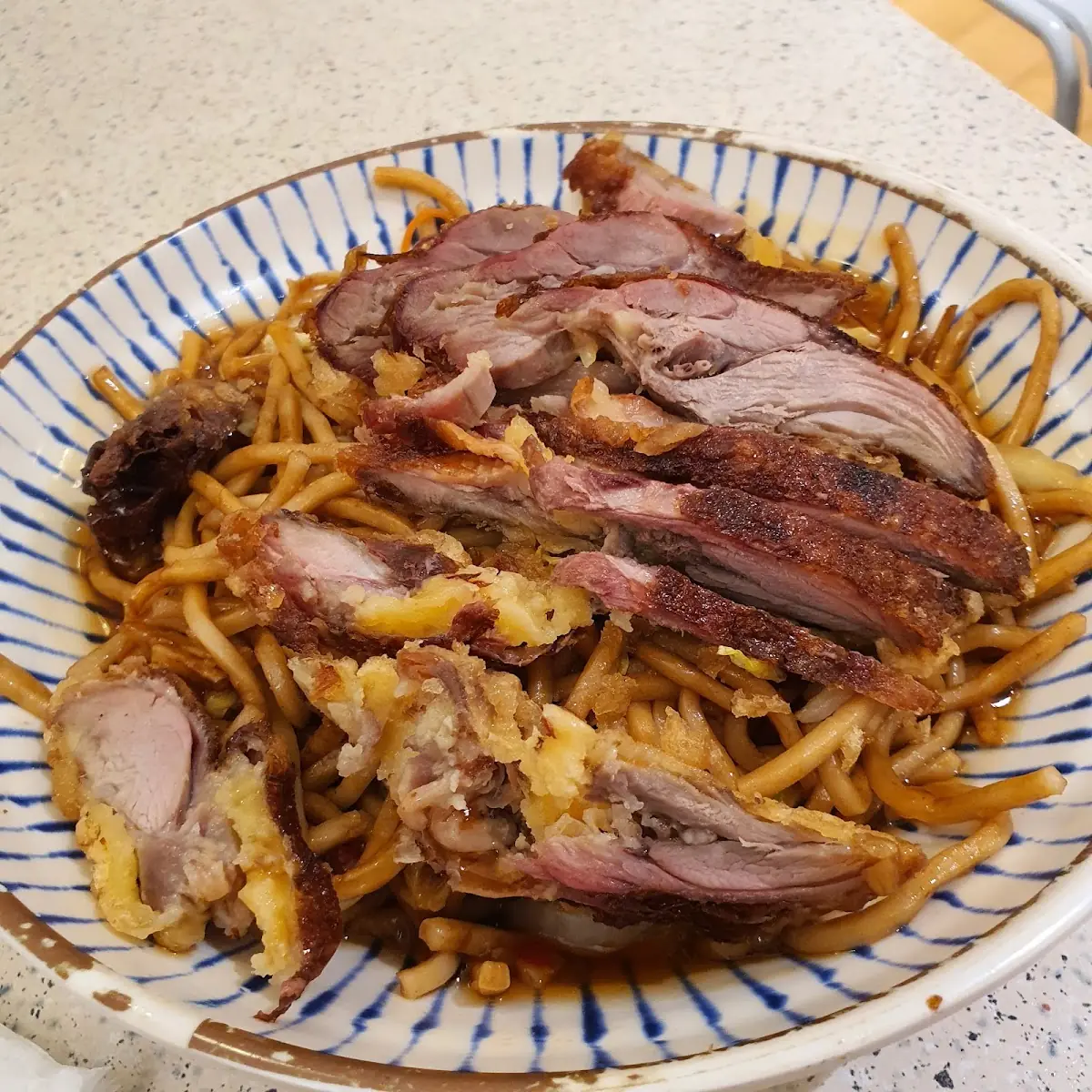 Knusprige Ente Mit Nudeln