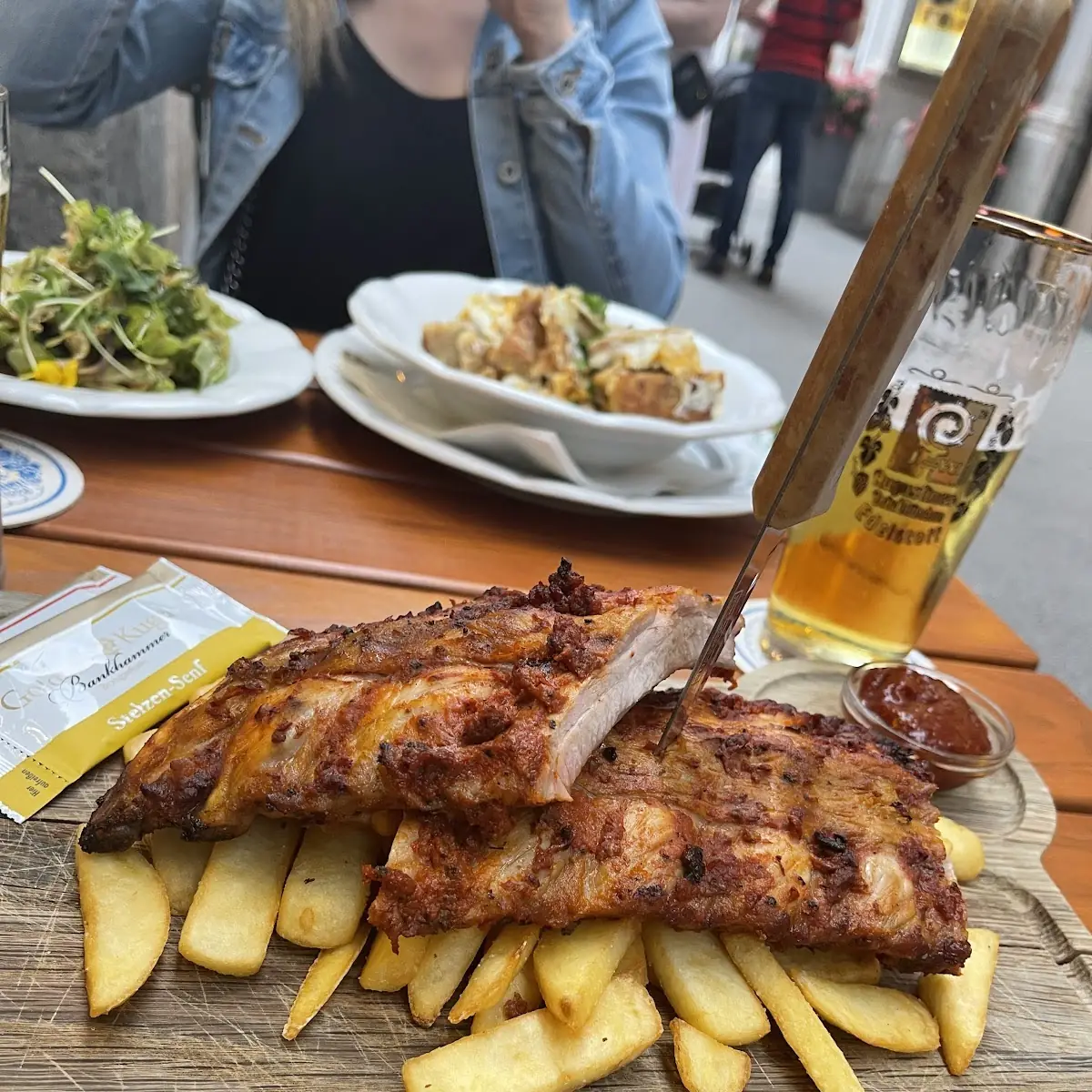 Spare Ribs with French Fries and a Dip