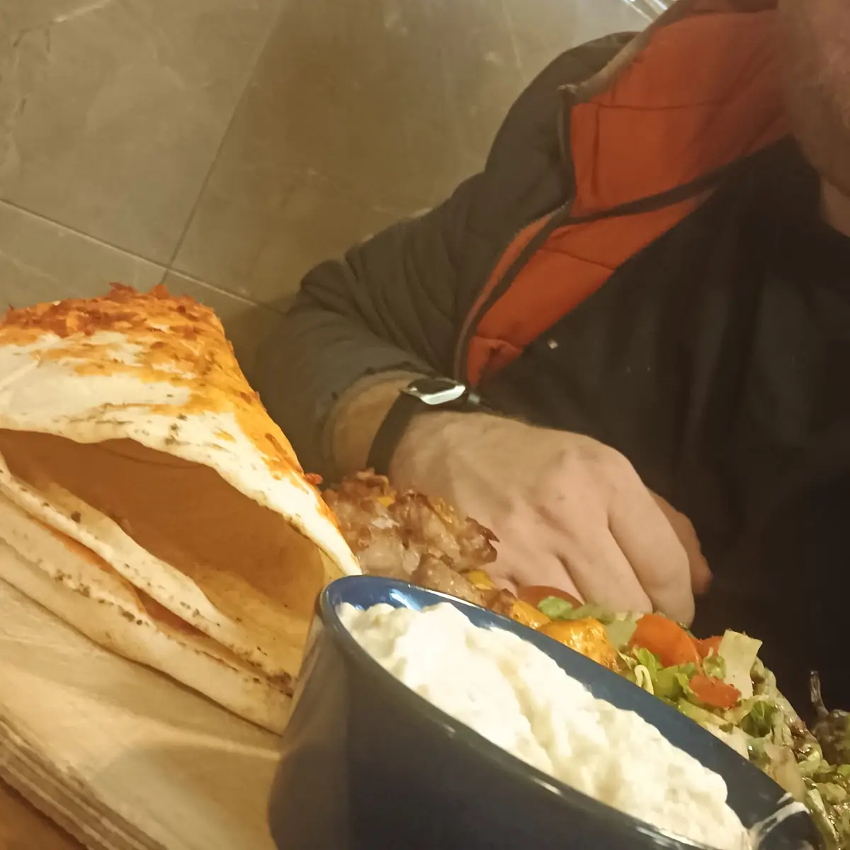 لحم مشوي وشيش طاووق