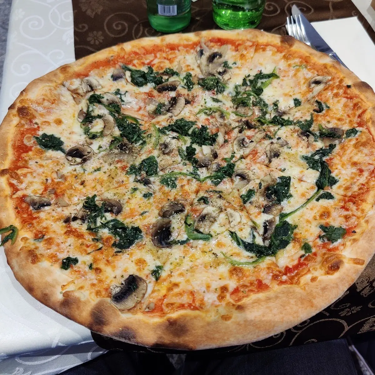 Pizza Funghi Mit Spinat