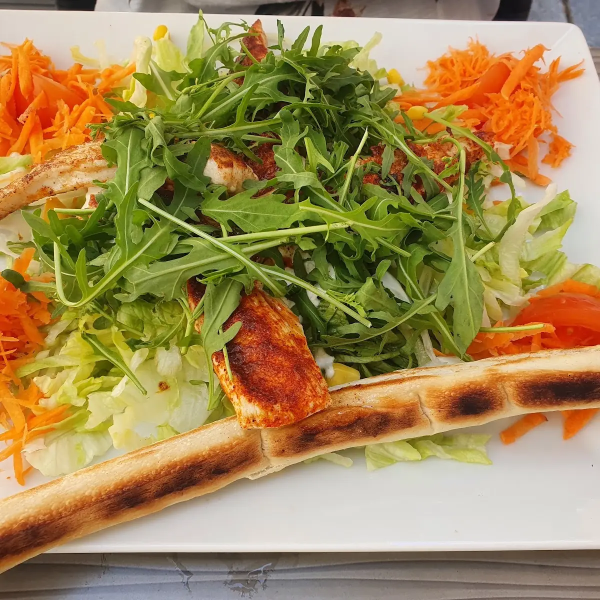 Salat Mit Hühnerstreifen