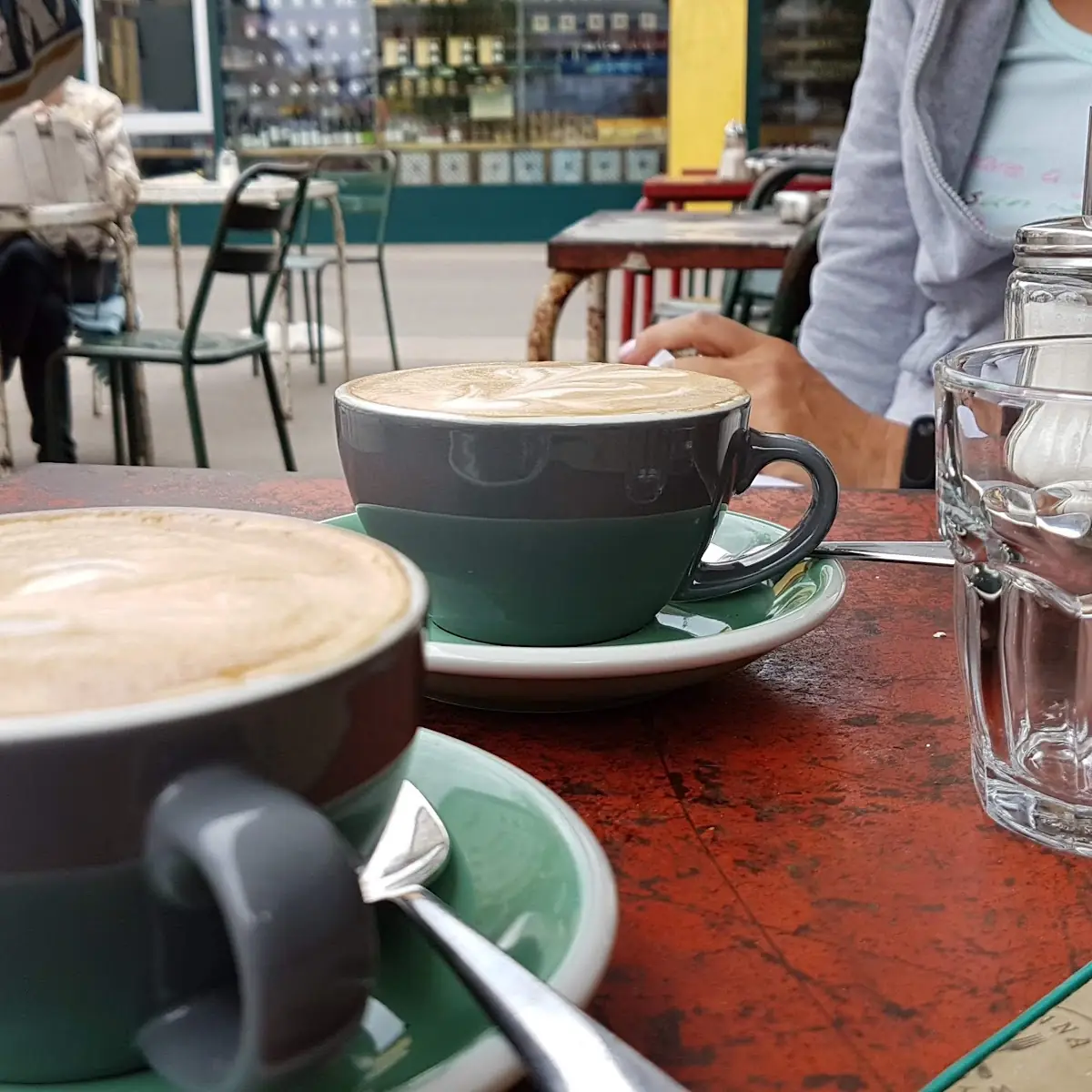 Zwei Cappuccino