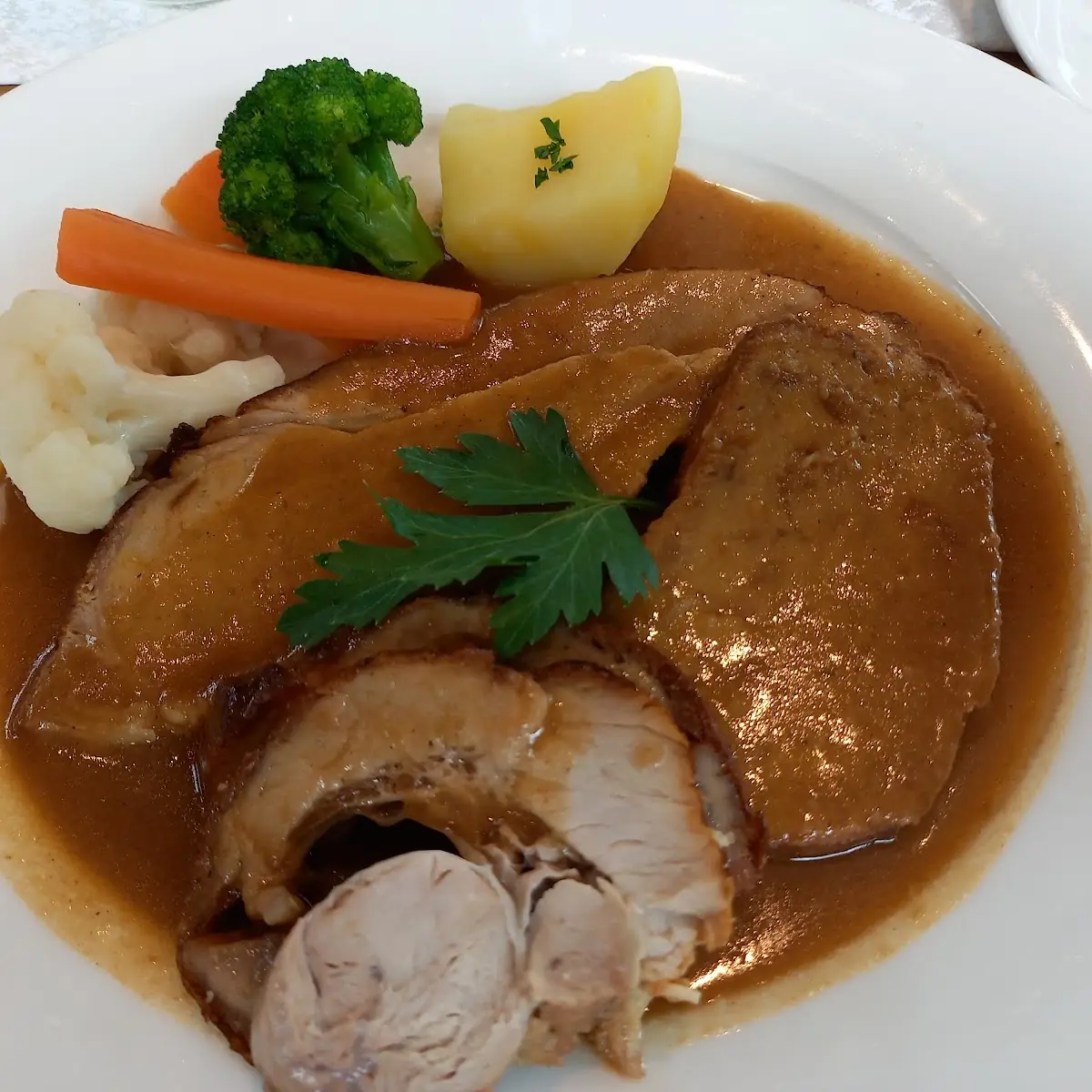 Gefüllter Kalbsbraten