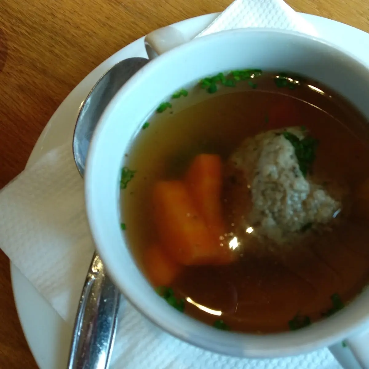 Leberknödelsuppe