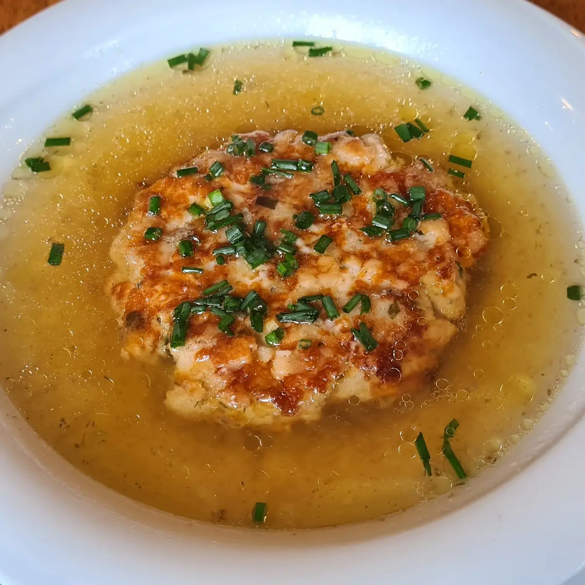 Kaspressknödelsuppe