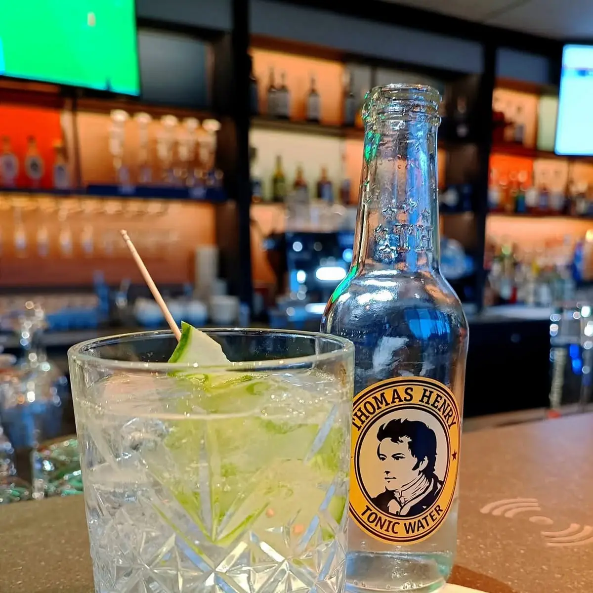 Hin Tonic