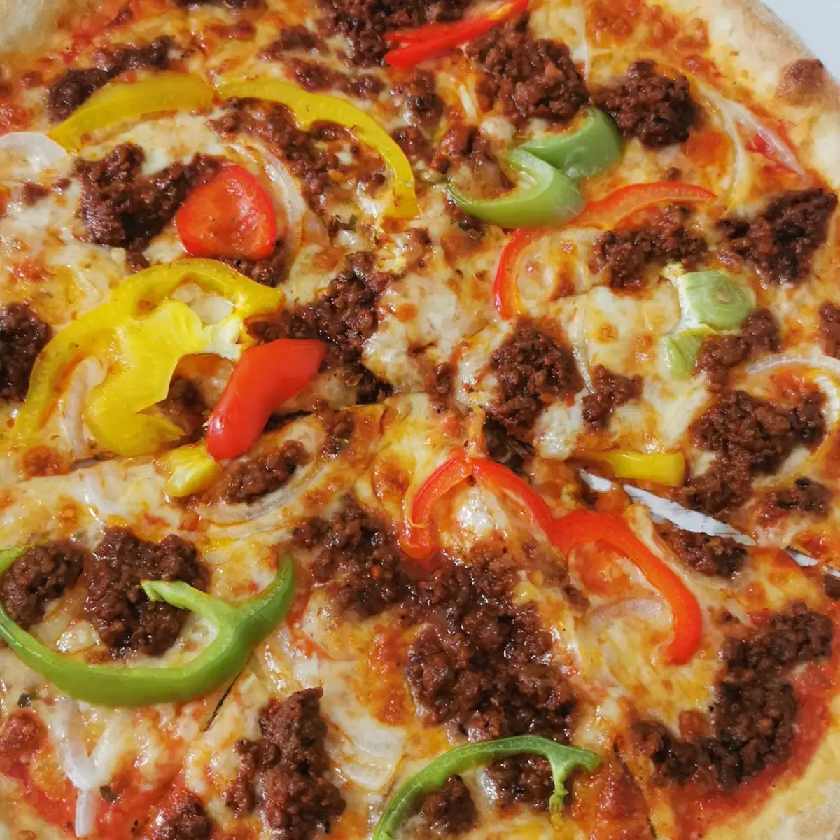Pizza Bolognese