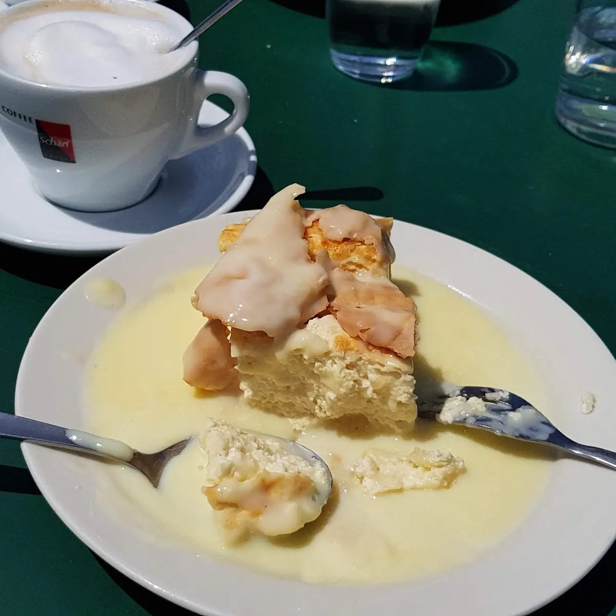 Topfenstrudel Mit Vanillesauce