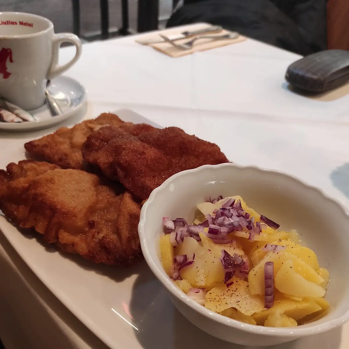 Schnitzel Kartoffelsalat