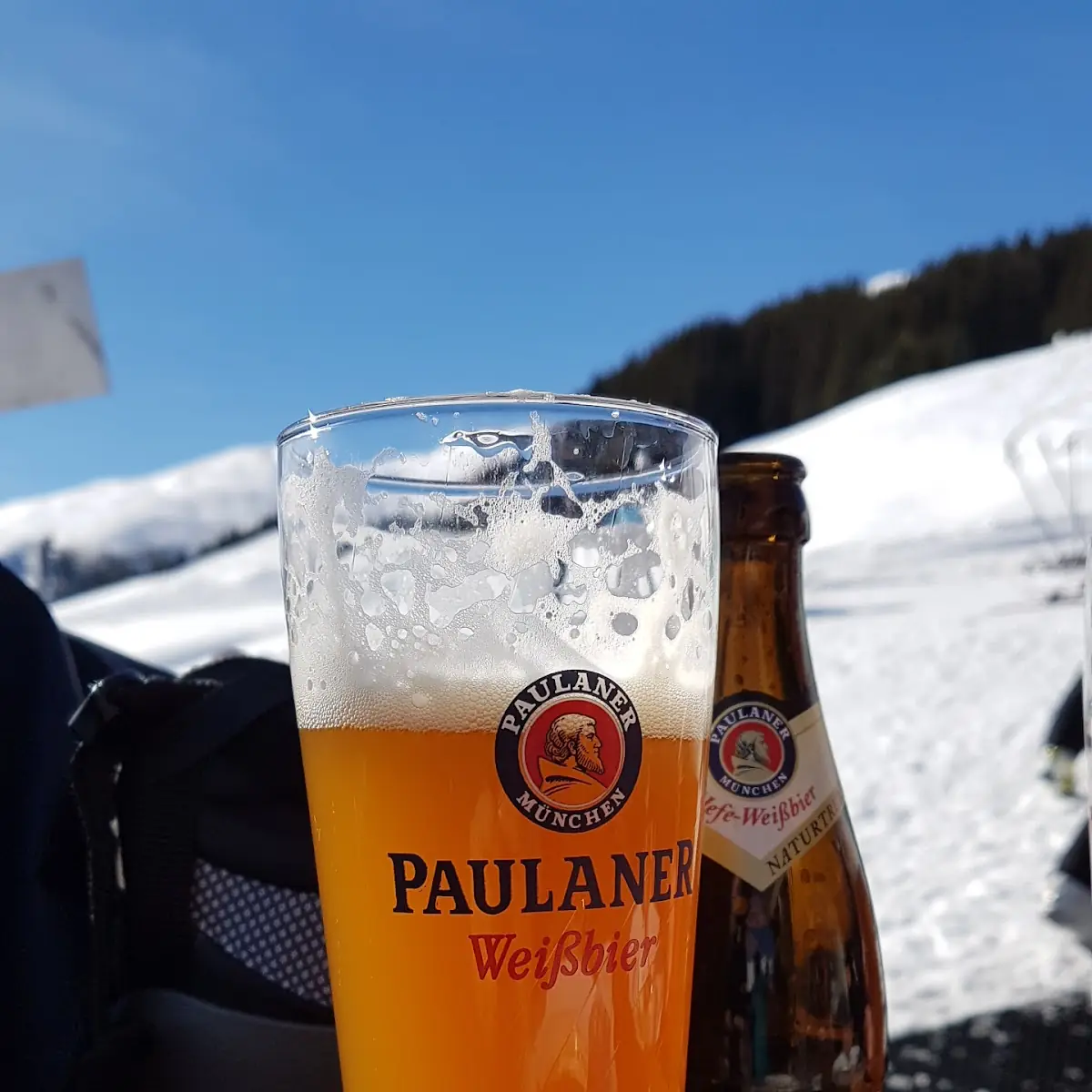 Skiwasser Mit Schaum