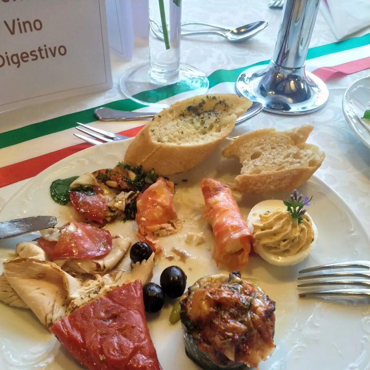 Verschiedene Vorspeisen Am Italienischen Abend