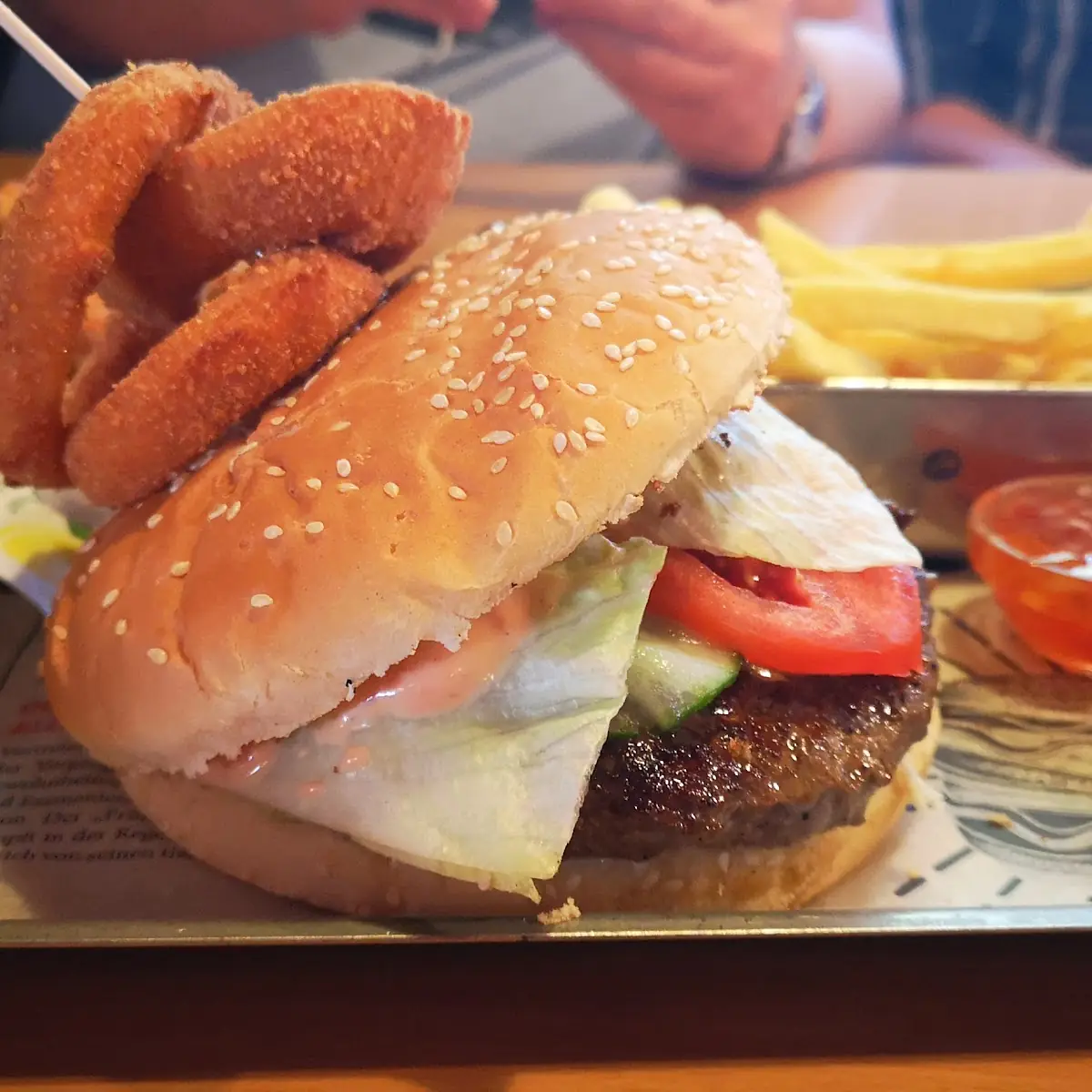 Centimeter Burger Mit Wedges