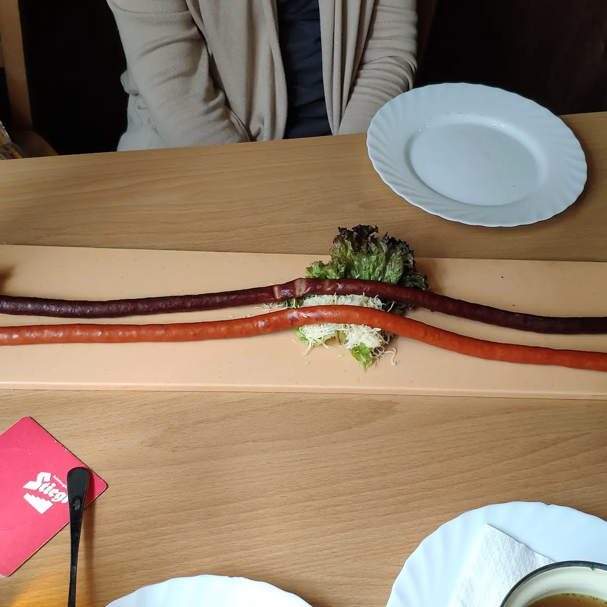 Meter Wurst Mit Brezen Zweierlei Senf & Kren