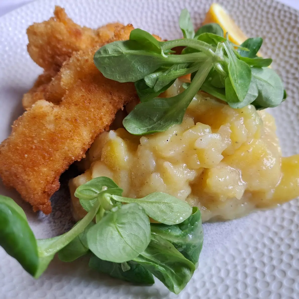 Selbstgemachte Fischstäbchen Mit Kartoffelsalat