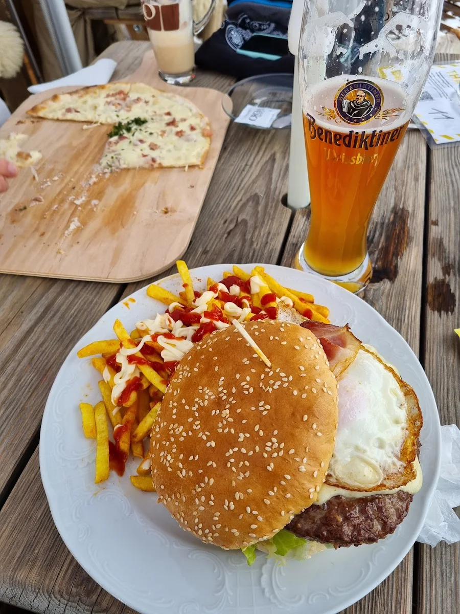 Hamburger with Fries