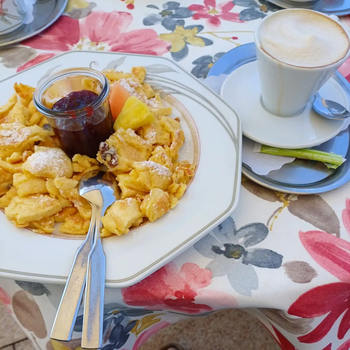 Kaiserschmarrn Mit Preiselbeeren