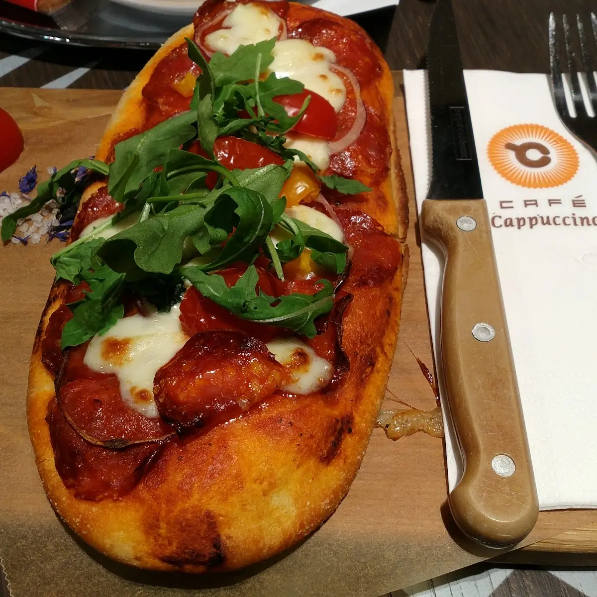 Salami Pizzabrot