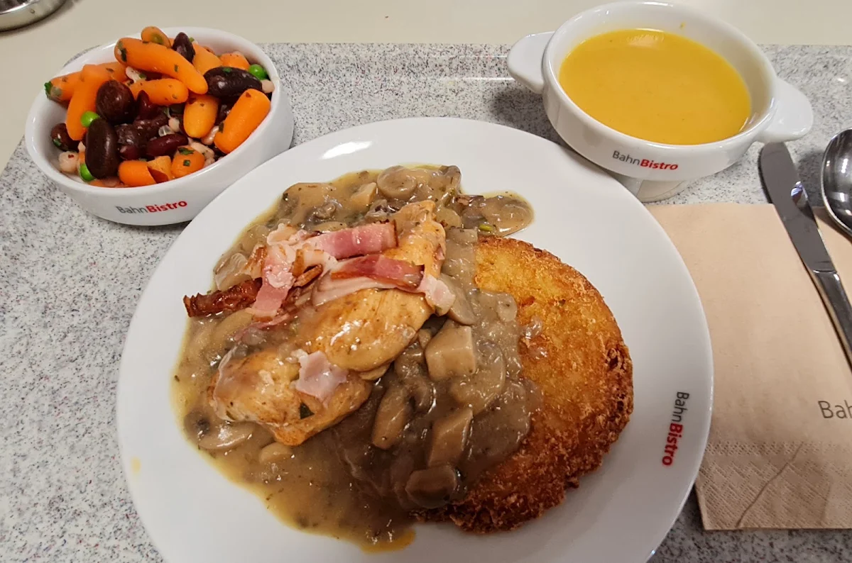 Maishuhn Mit Rösti & Pilragout