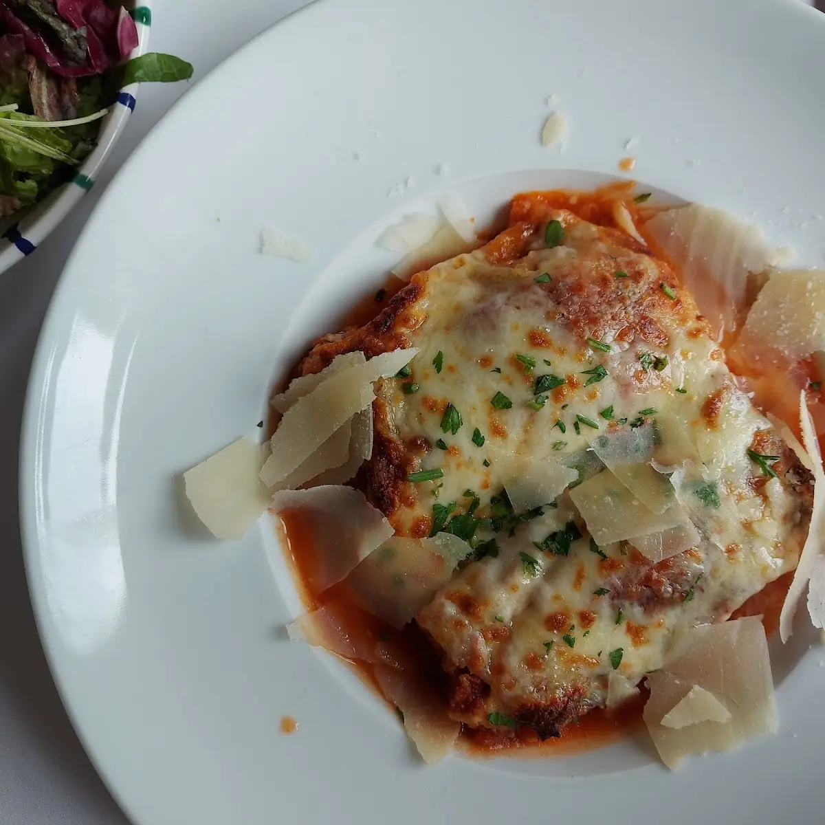 Lasagne Mit Gemischten Salat