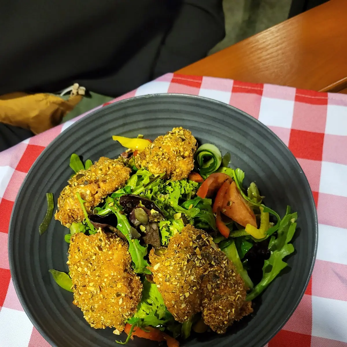Backhendl Salat