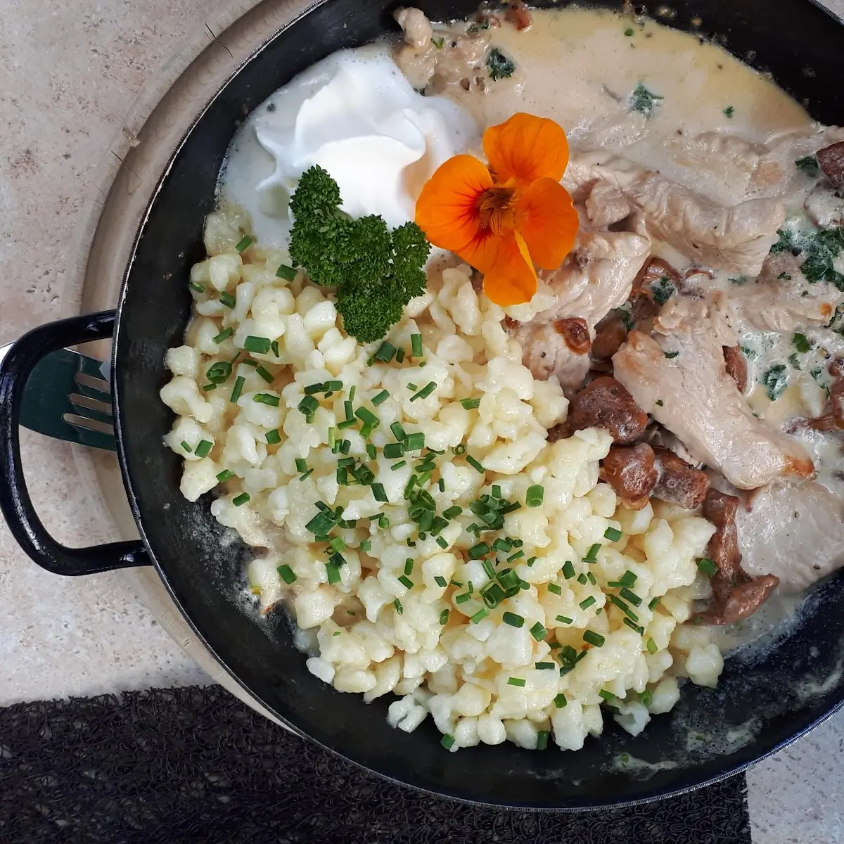 Almpfandl Mit Eierschwammerl