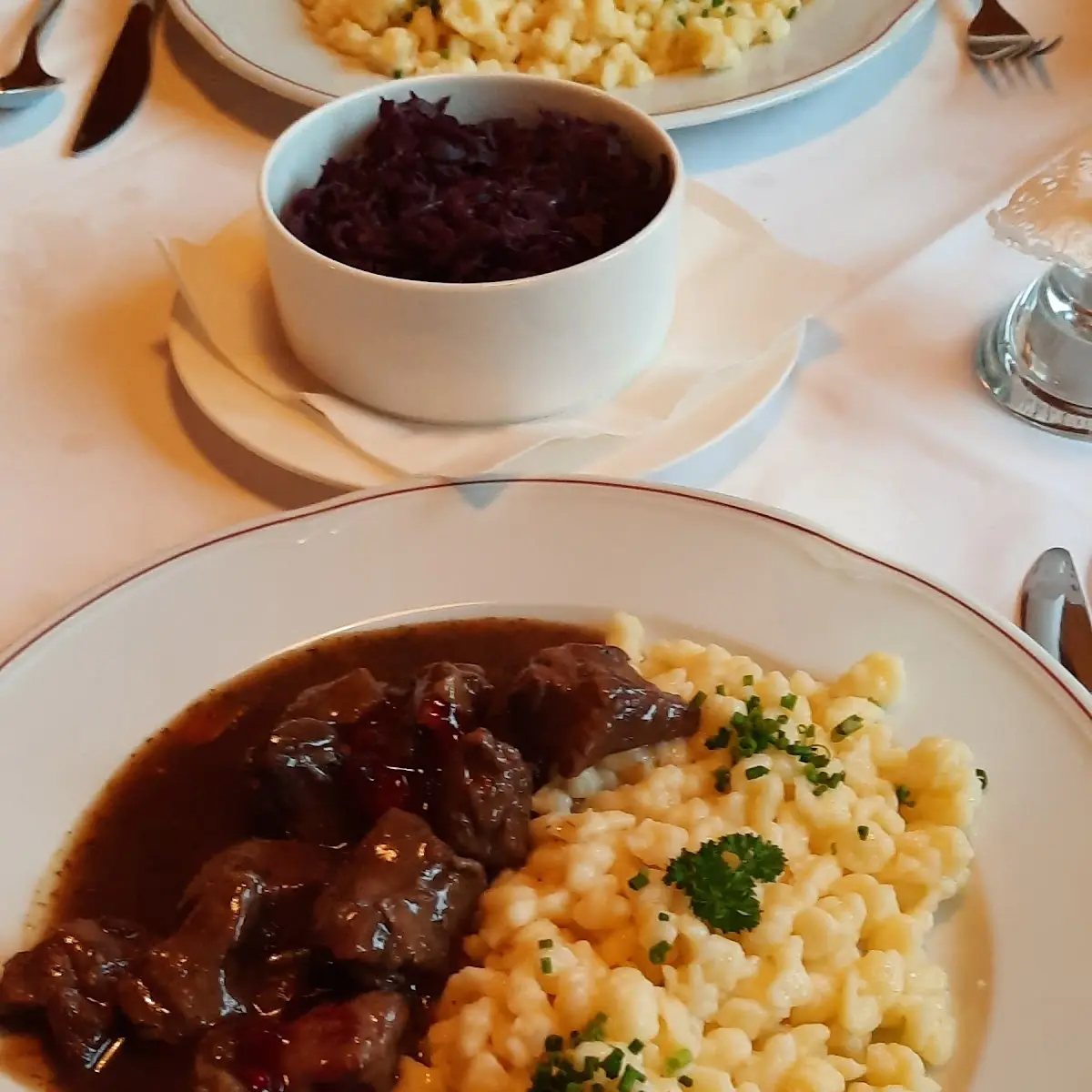 Rehragout Mit Butternockerln