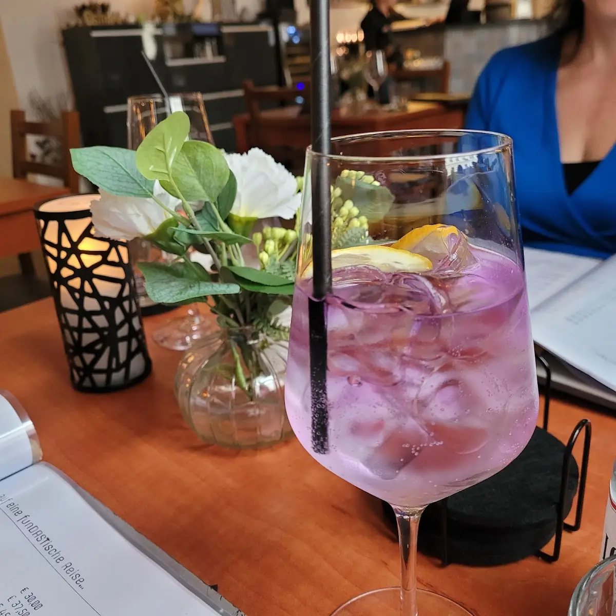 Gin Tonic Mit Blauem Gin