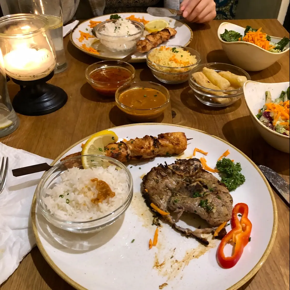 Nyama Choma & Mshikaki Huhn Gemischt
