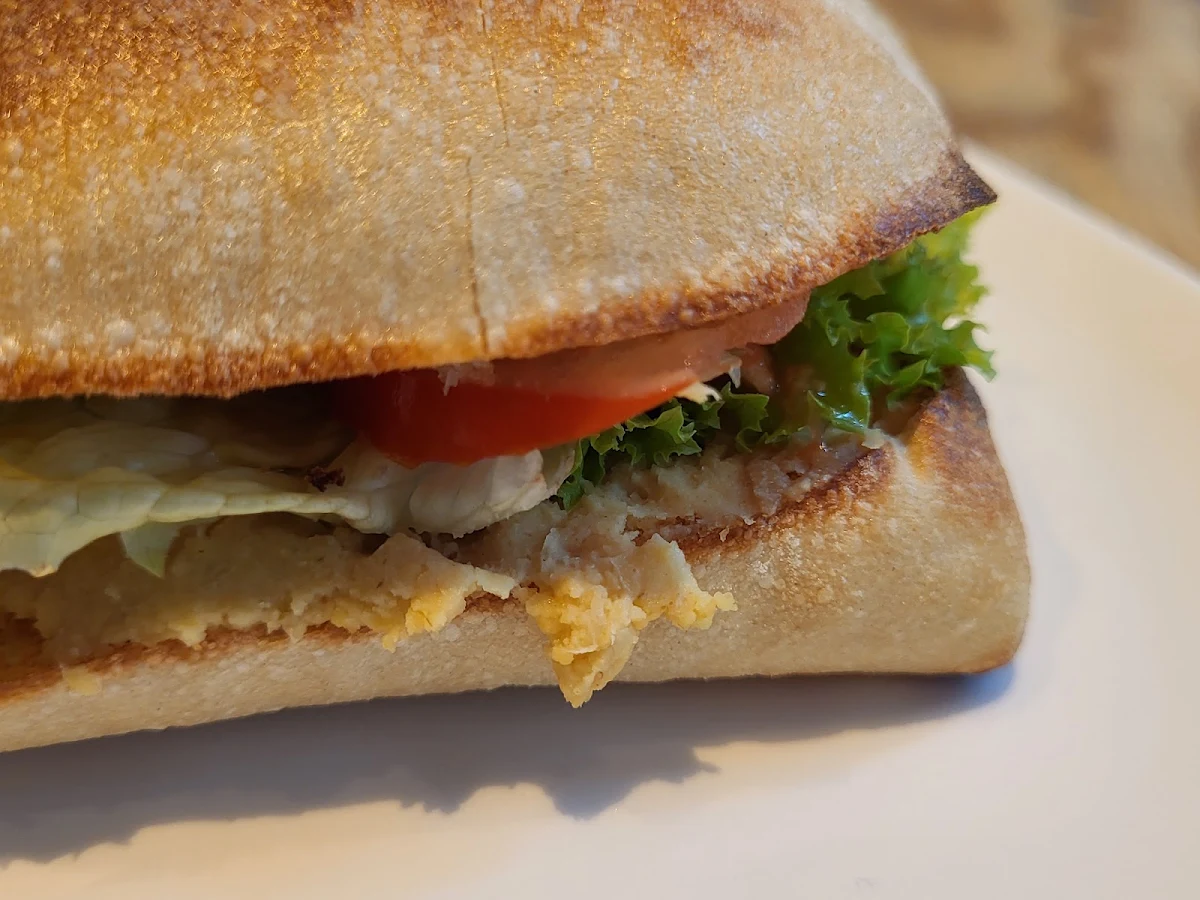 Hummus Ciabatta
