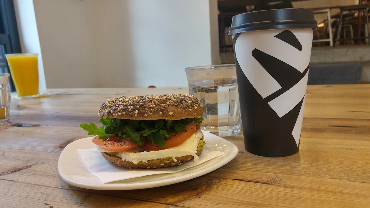 Mozzarella Bagel