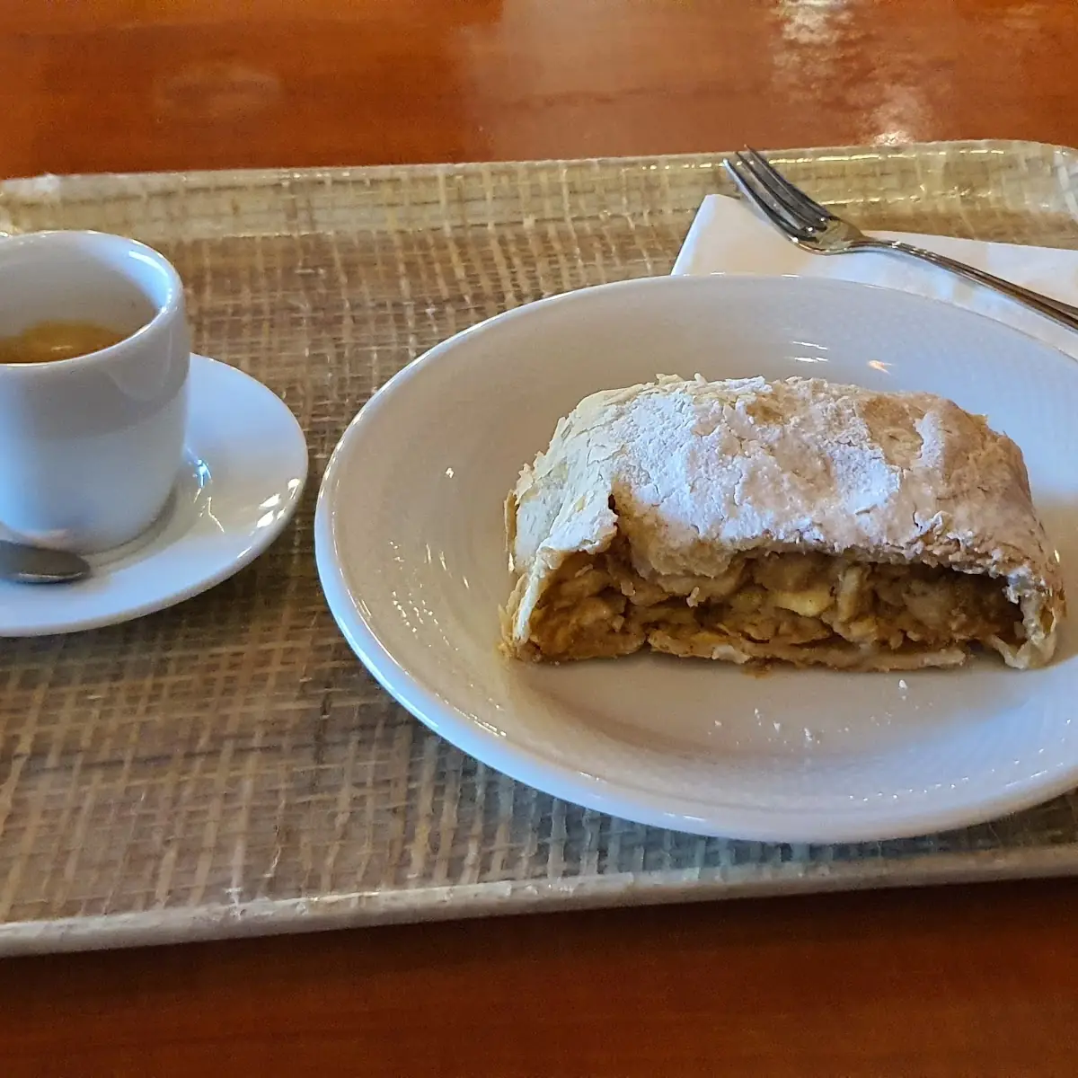 Apfelstrudel