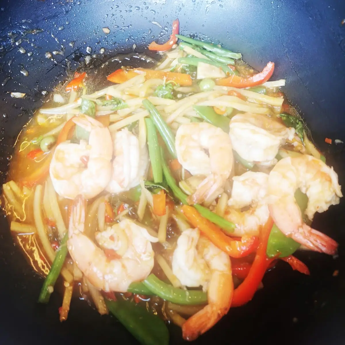 Pad Kra Praw Koong