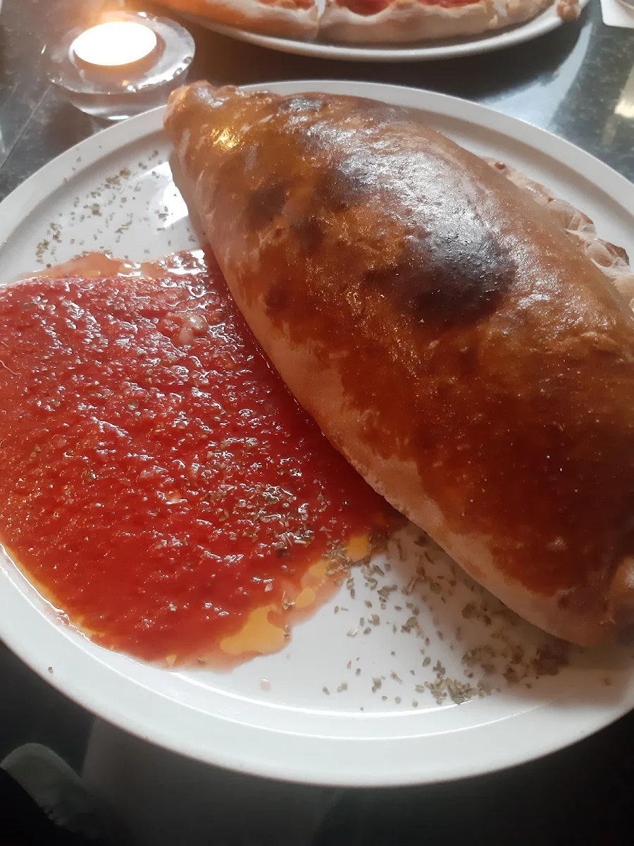 Pizza Calzone