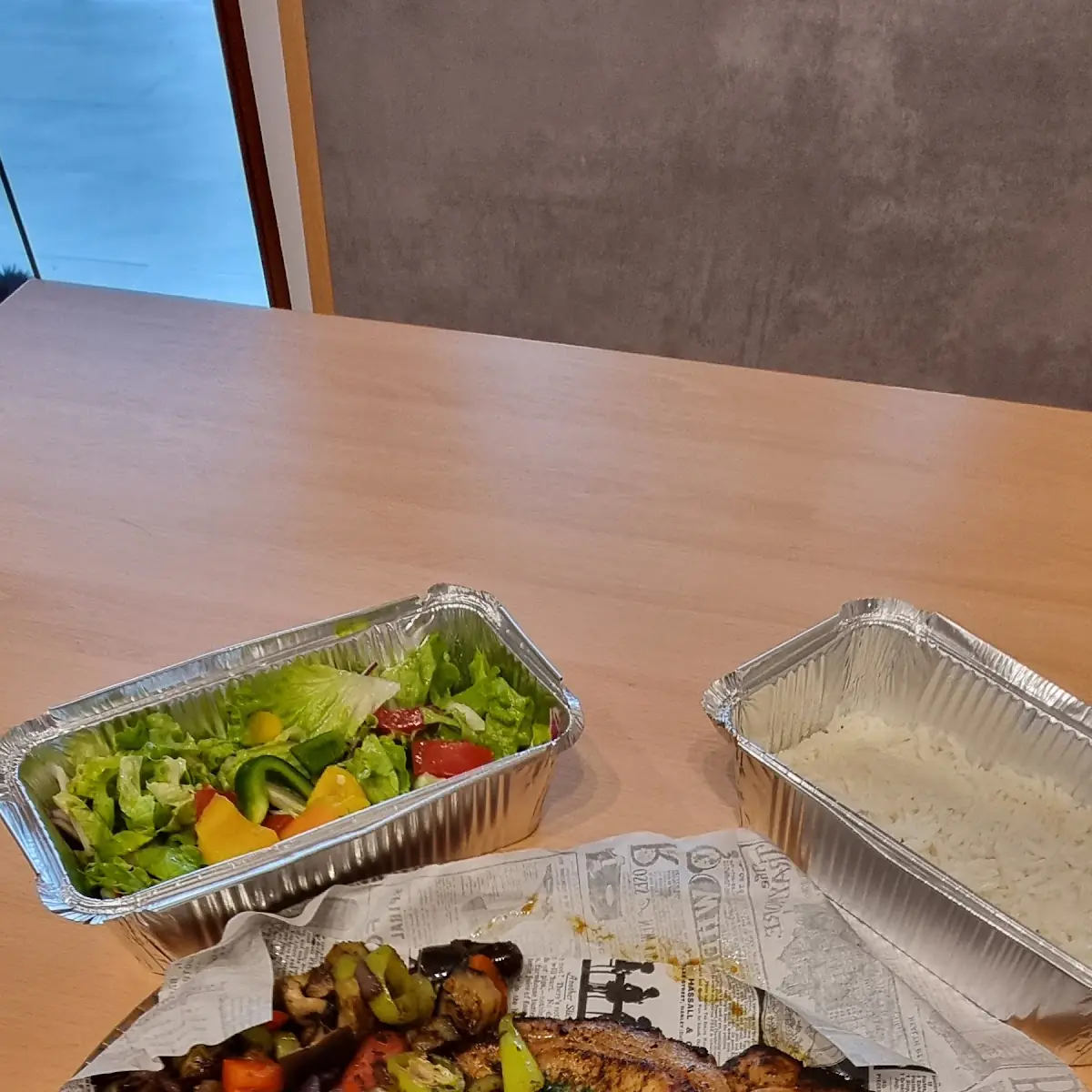 Grillteller Auf Einer Silbernen Platte 10 10 Sterne