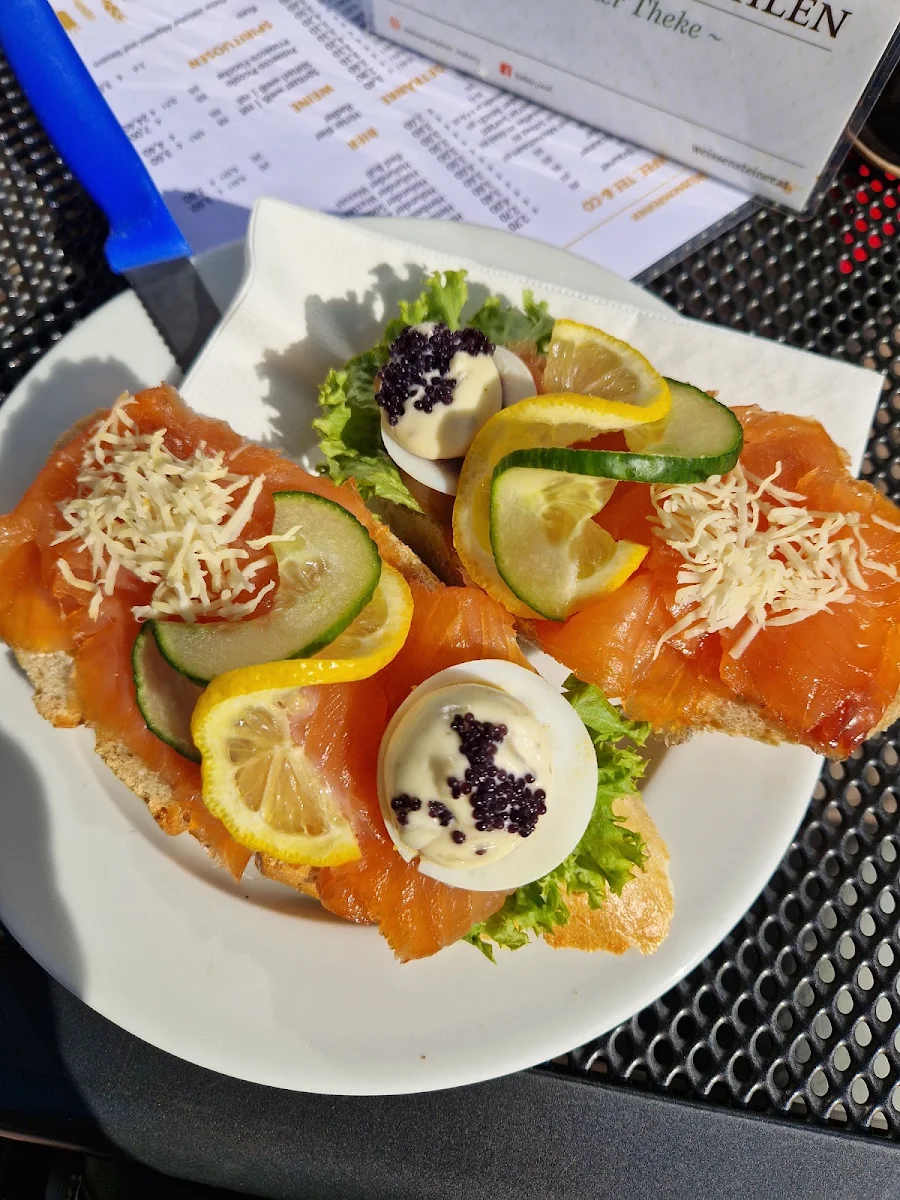 Lachsbrötchen