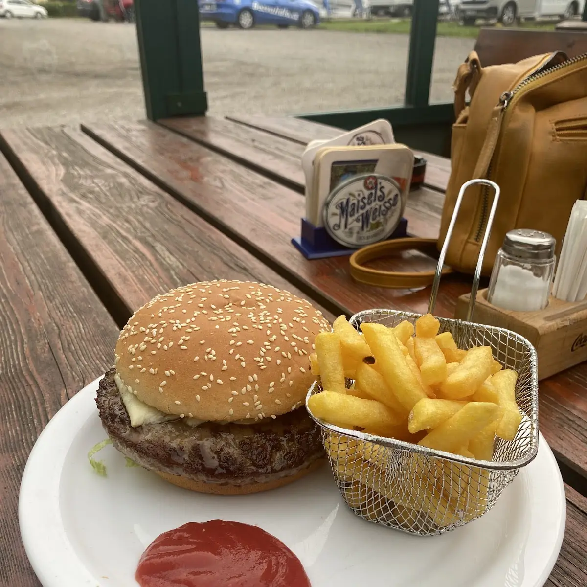 Manu Burger