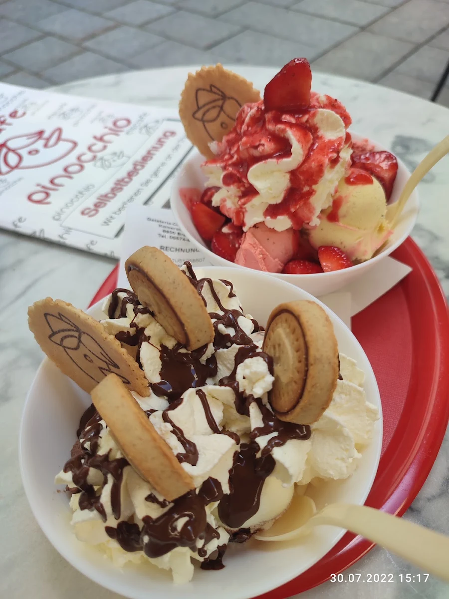 Erdbeerbecher Und Nutellabecher