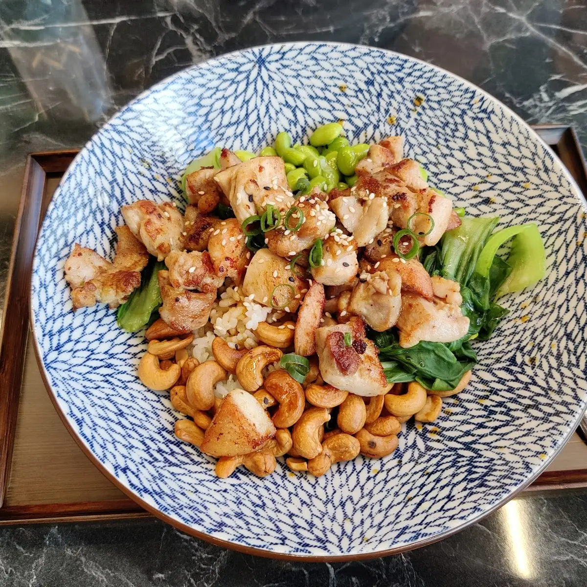 Selbst Zusammengestellte Bowl Mit Huhn