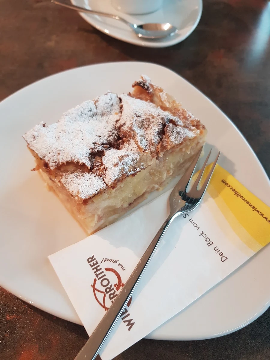 Apple Cake