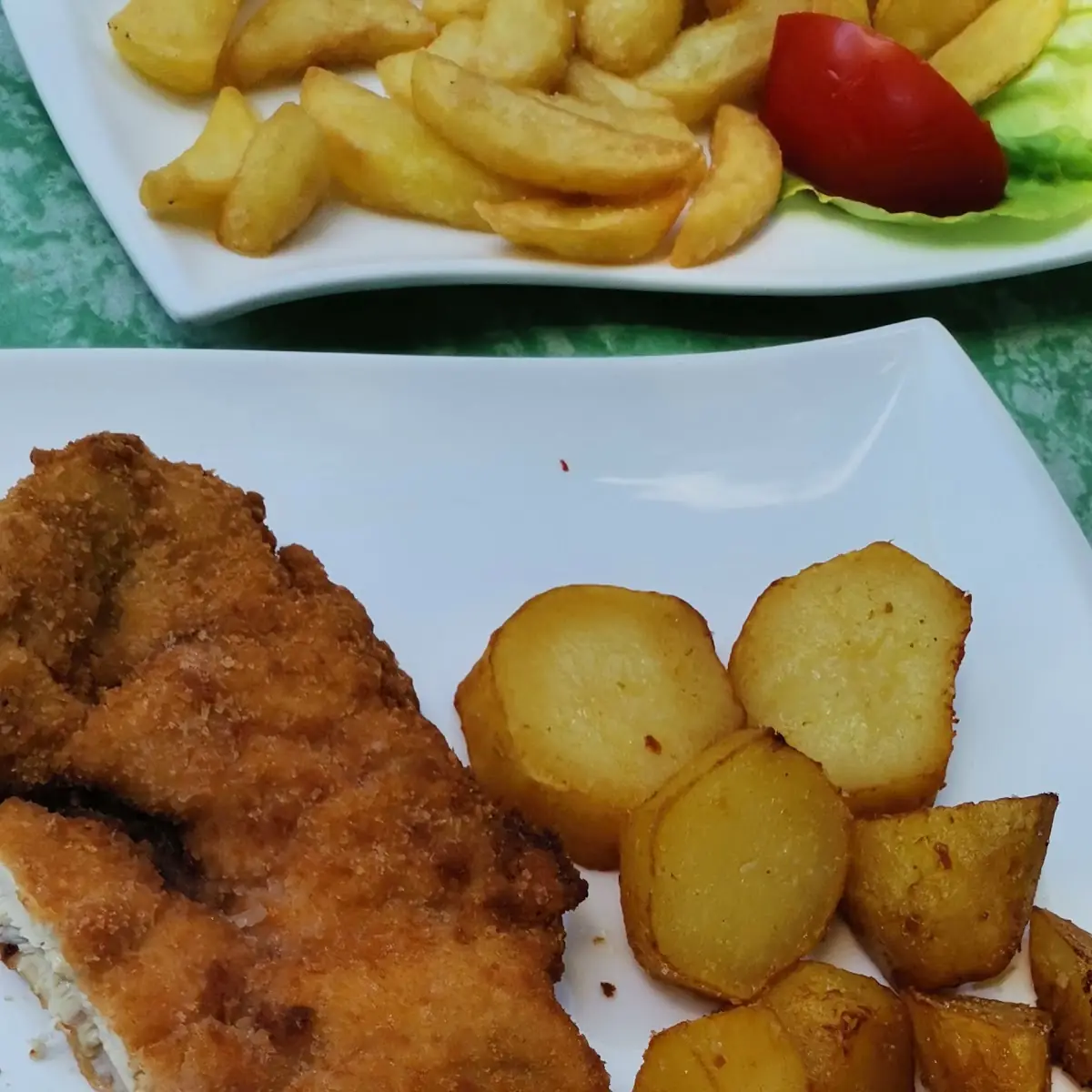 Schnitzel Wiener Art Mit Bratkartoffeln