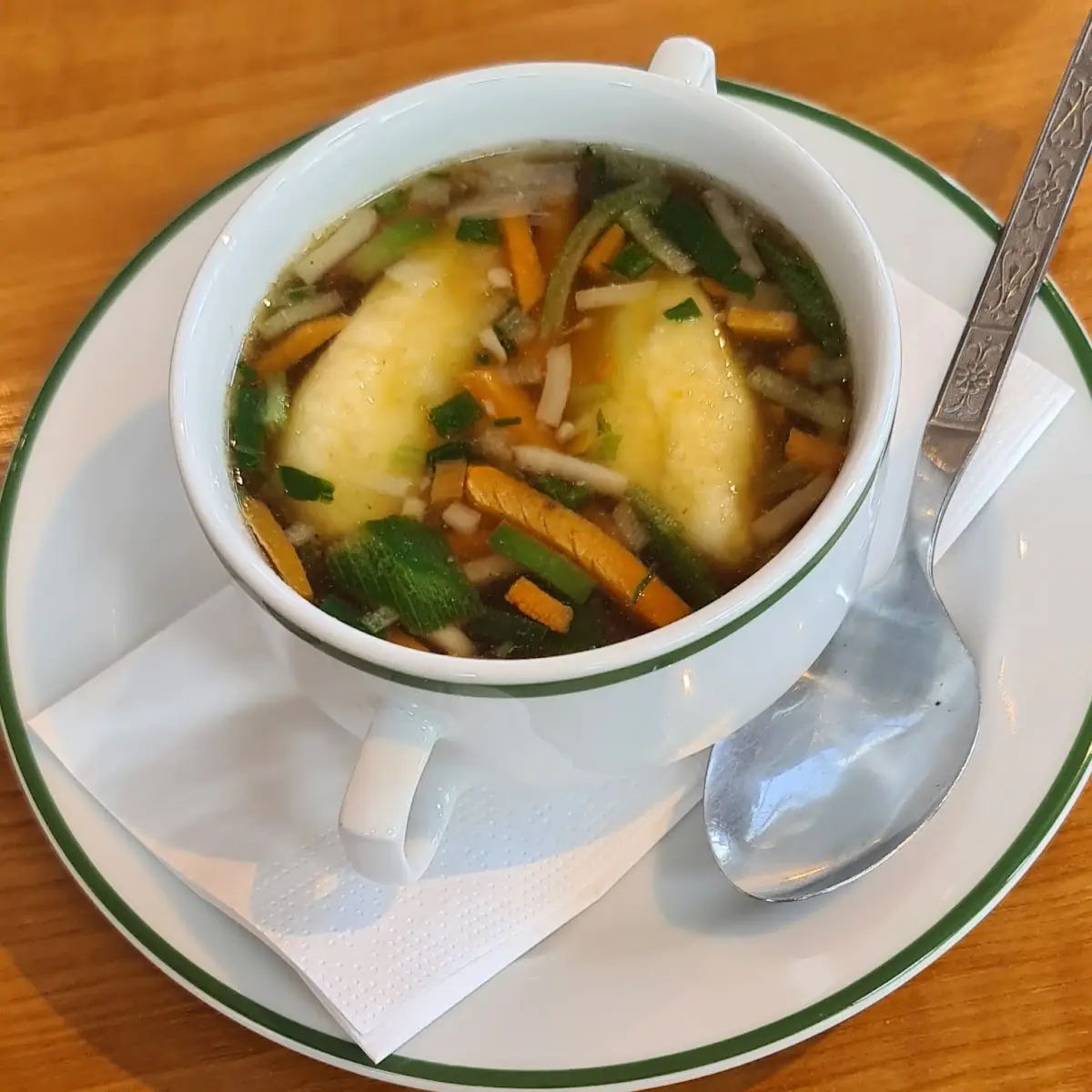 Grissnockerlsuppe