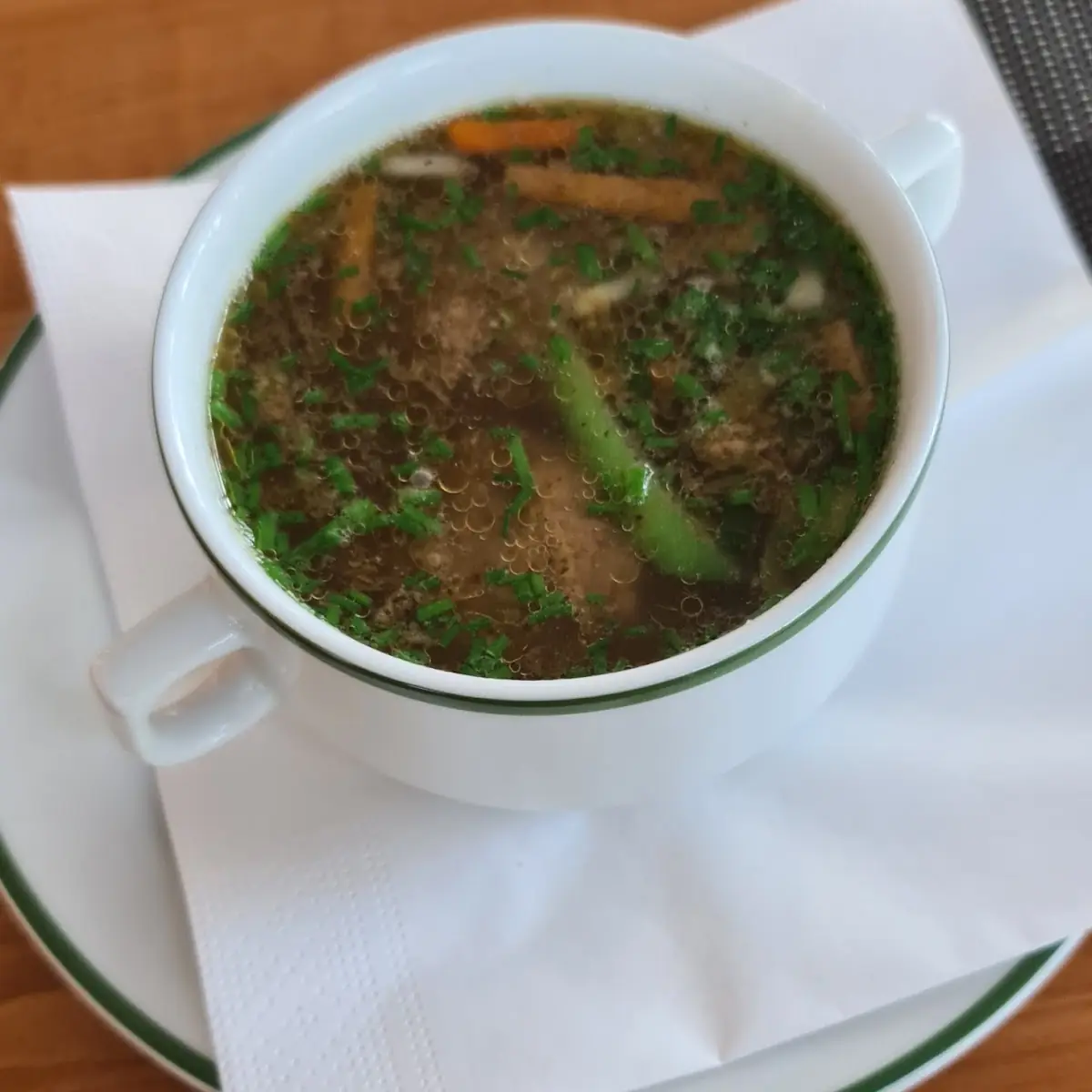 Leberknödelsuppe