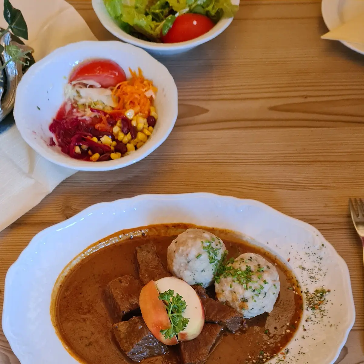 Rindergulasch Mit Semmelknödeln