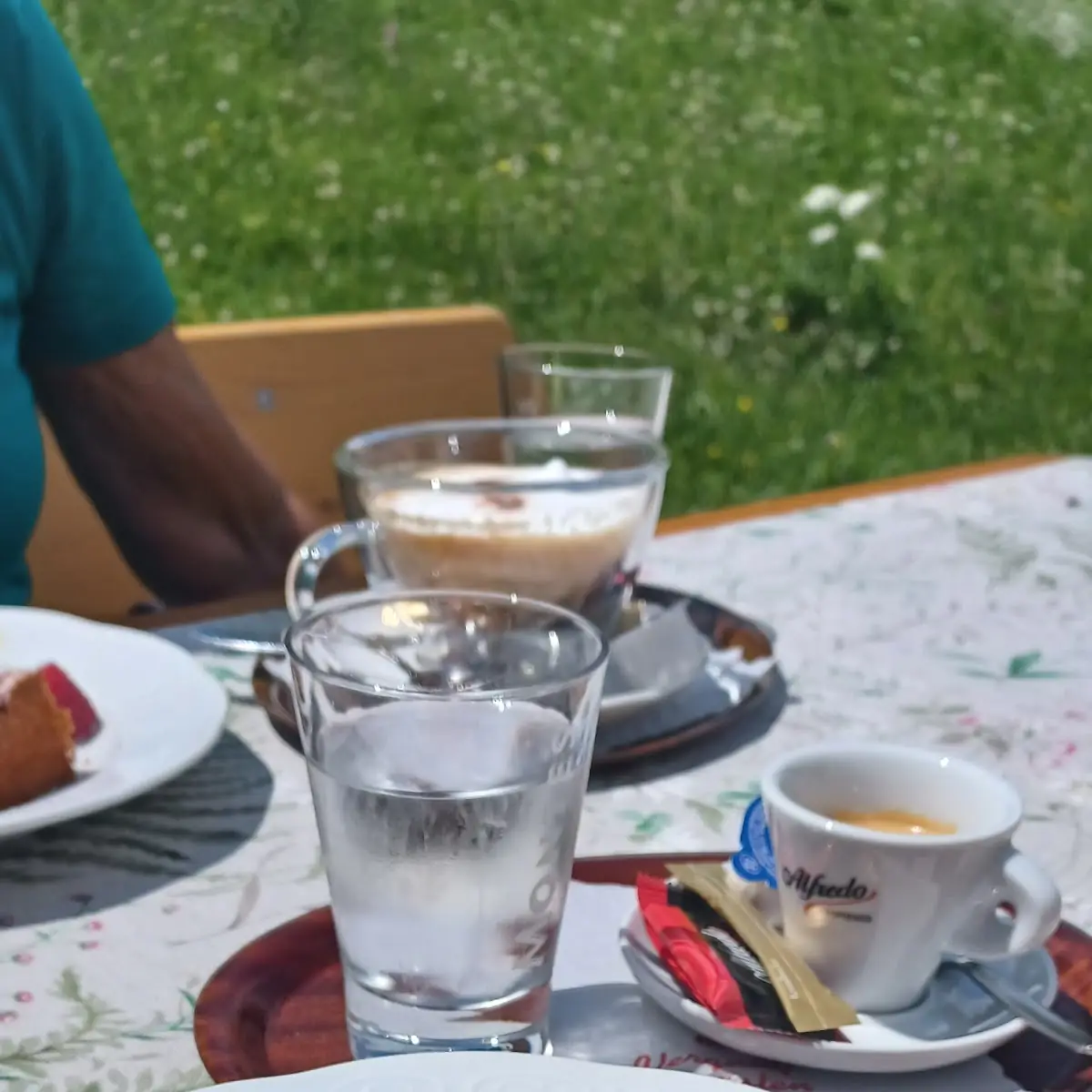 Selbstgemachter Kuchen Mit Beeren